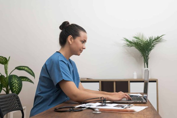 Optimisez l'accueil et les services dans votre institution publique grâce aux logiciels de prise de rendez-vous en ligne